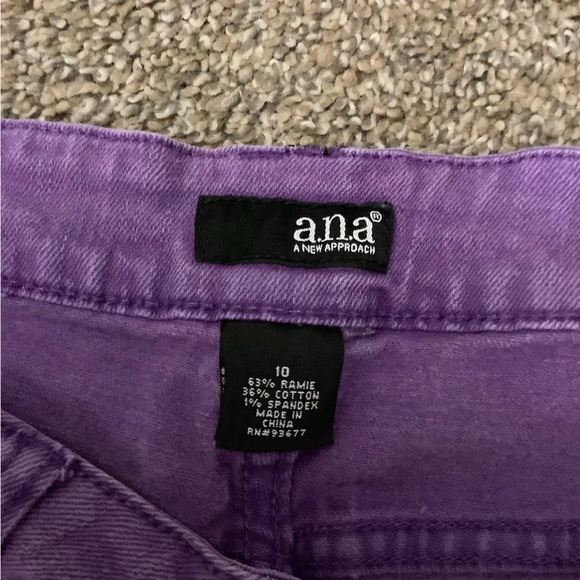 Purple size 10 jean shorts - Picture 4 of 6